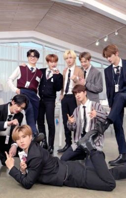 Skz || Unstable love story in the office